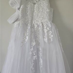 Holy communion/ wedding Classic Lacey white Dress